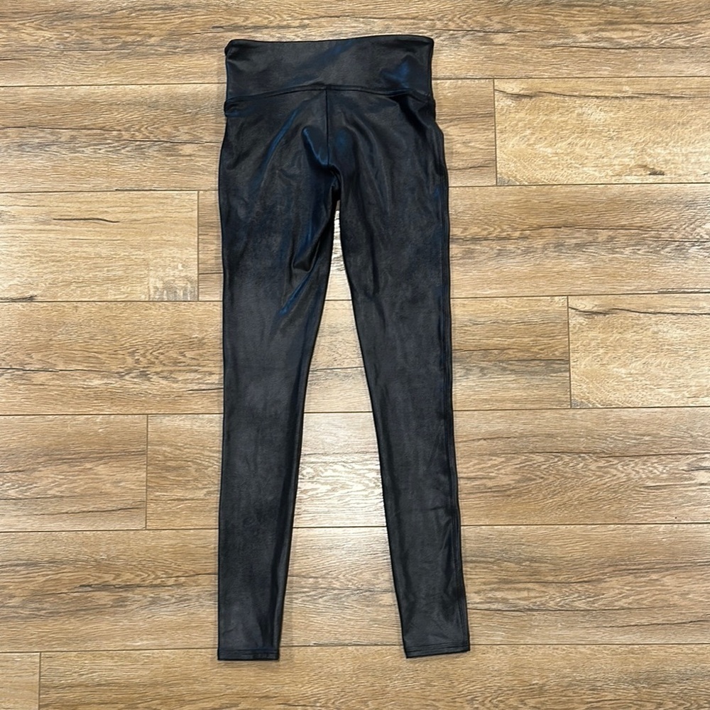 SPANX Black Faux Leather Leggings Size Small in Excellent Condition - Picture 4 of 4